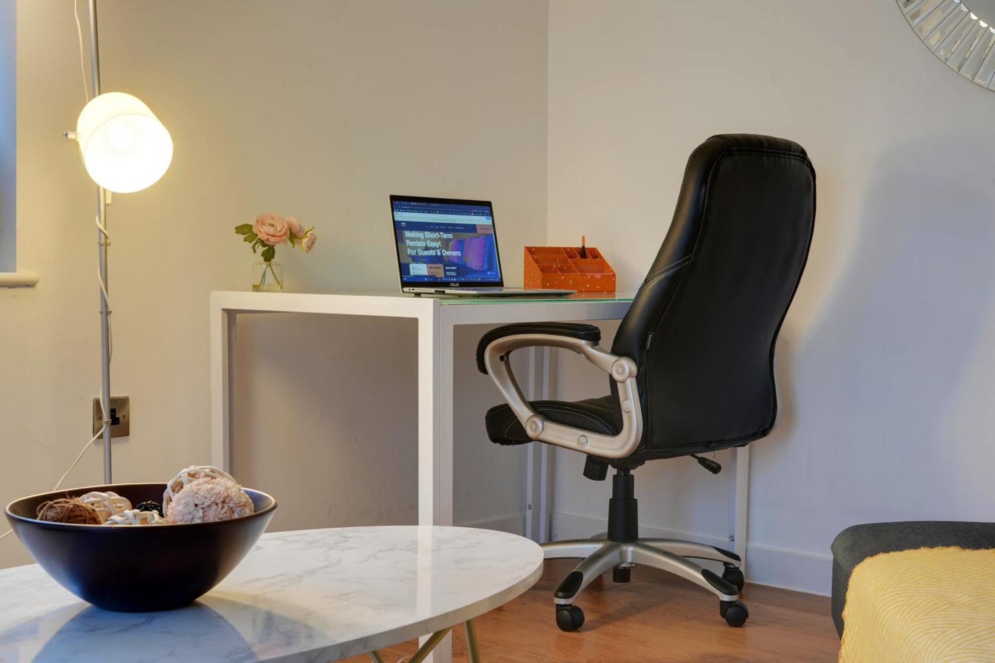 Stylish 2 Bed Apt 18 - City Centre, Free Parking, Espresso Machine & Netflix - Hosted By Stay Host Save Sheffield Zewnętrze zdjęcie