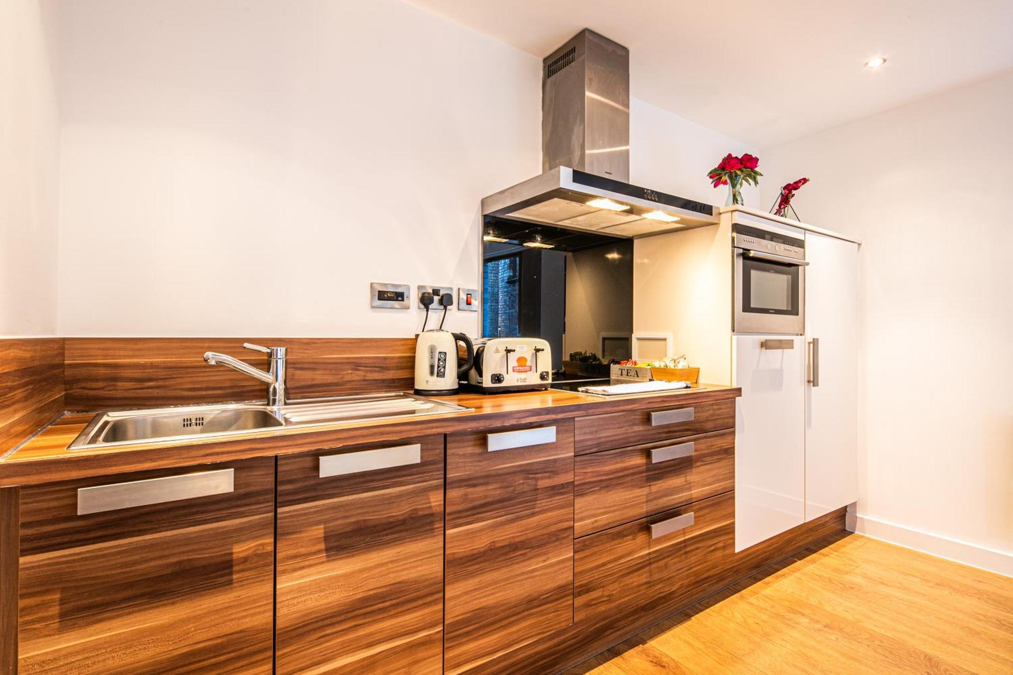 Stylish 2 Bed Apt 18 - City Centre, Free Parking, Espresso Machine & Netflix - Hosted By Stay Host Save Sheffield Zewnętrze zdjęcie