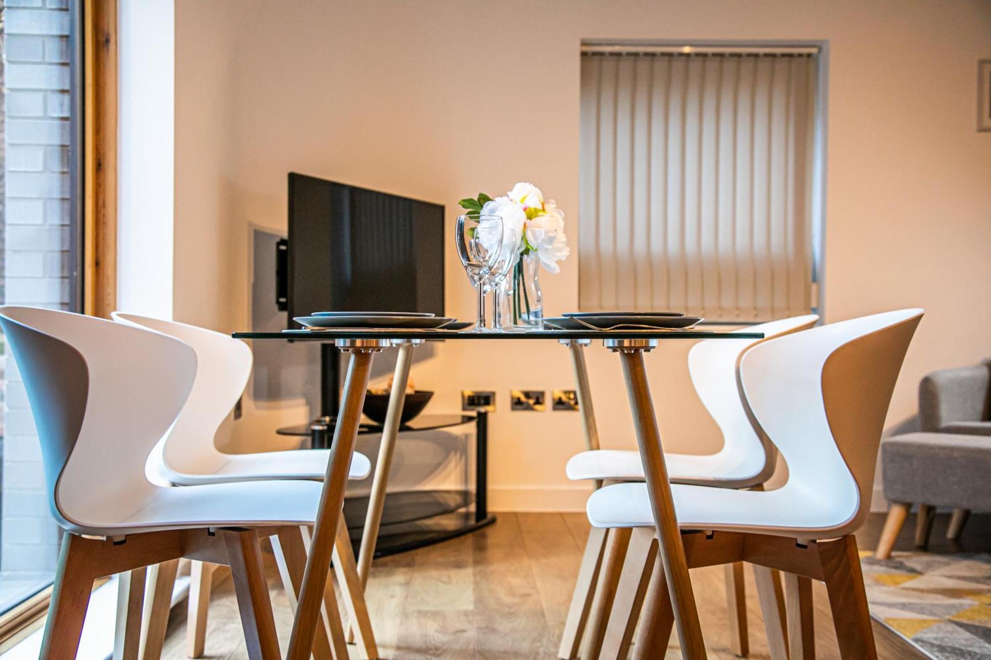 Stylish 2 Bed Apt 18 - City Centre, Free Parking, Espresso Machine & Netflix - Hosted By Stay Host Save Sheffield Zewnętrze zdjęcie