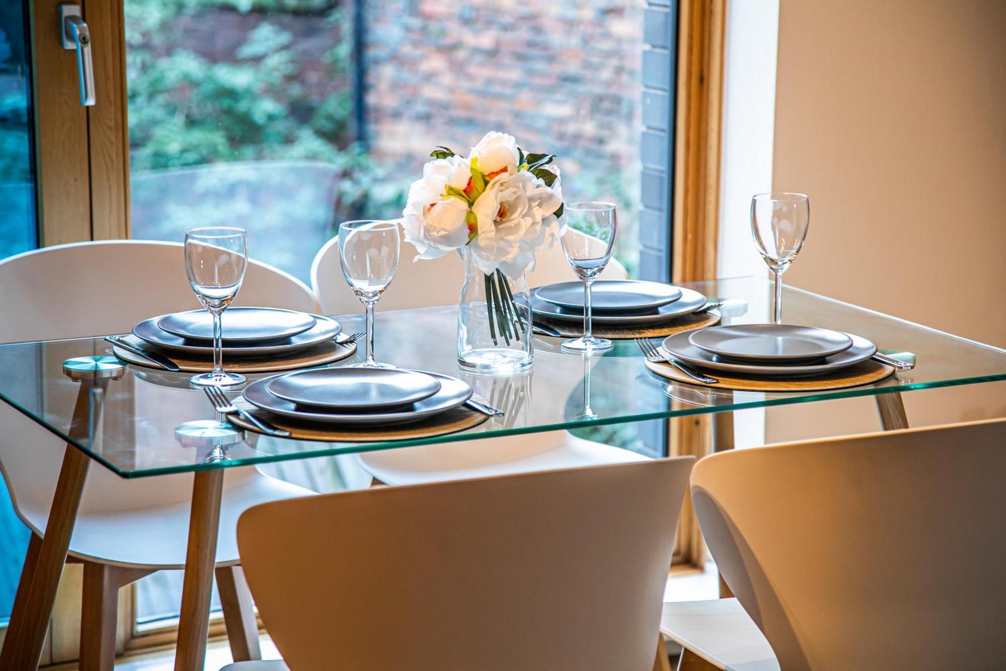 Stylish 2 Bed Apt 18 - City Centre, Free Parking, Espresso Machine & Netflix - Hosted By Stay Host Save Sheffield Zewnętrze zdjęcie