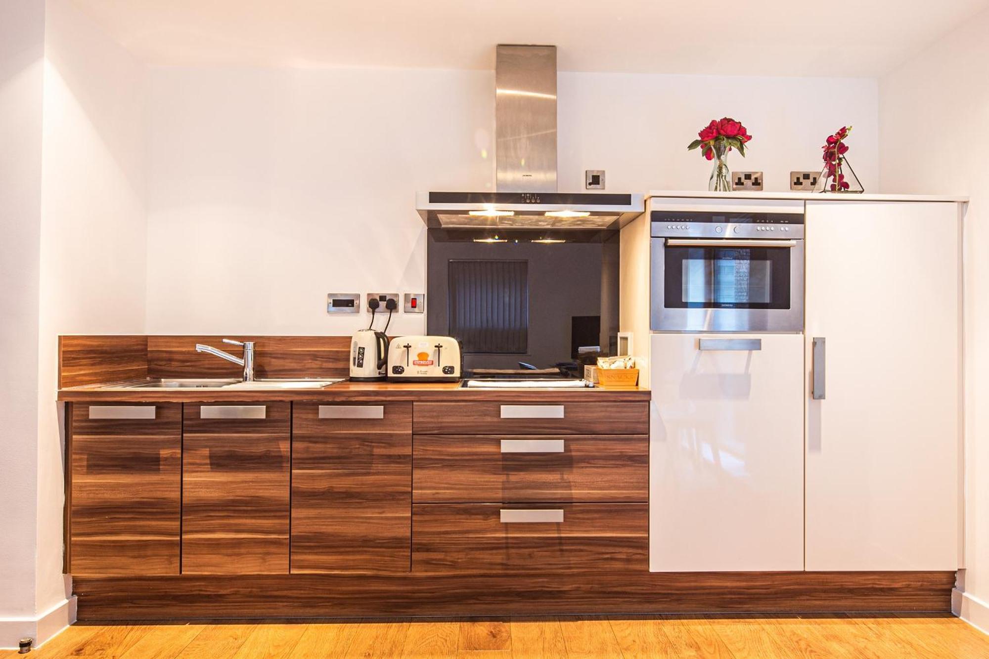 Stylish 2 Bed Apt 18 - City Centre, Free Parking, Espresso Machine & Netflix - Hosted By Stay Host Save Sheffield Zewnętrze zdjęcie